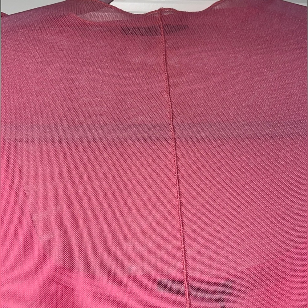 Pink top - Picture 5 of 8